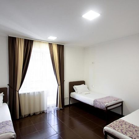 Hotel One Uman Ngoại thất bức ảnh
