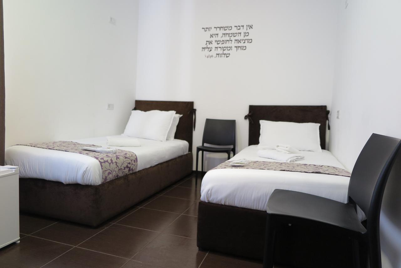 Hotel One Uman Ngoại thất bức ảnh