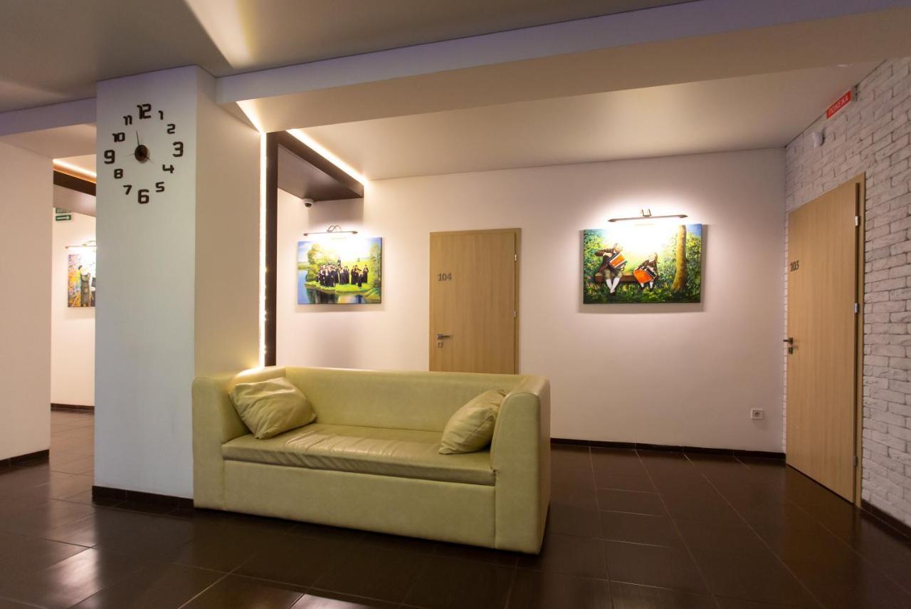 Hotel One Uman Ngoại thất bức ảnh